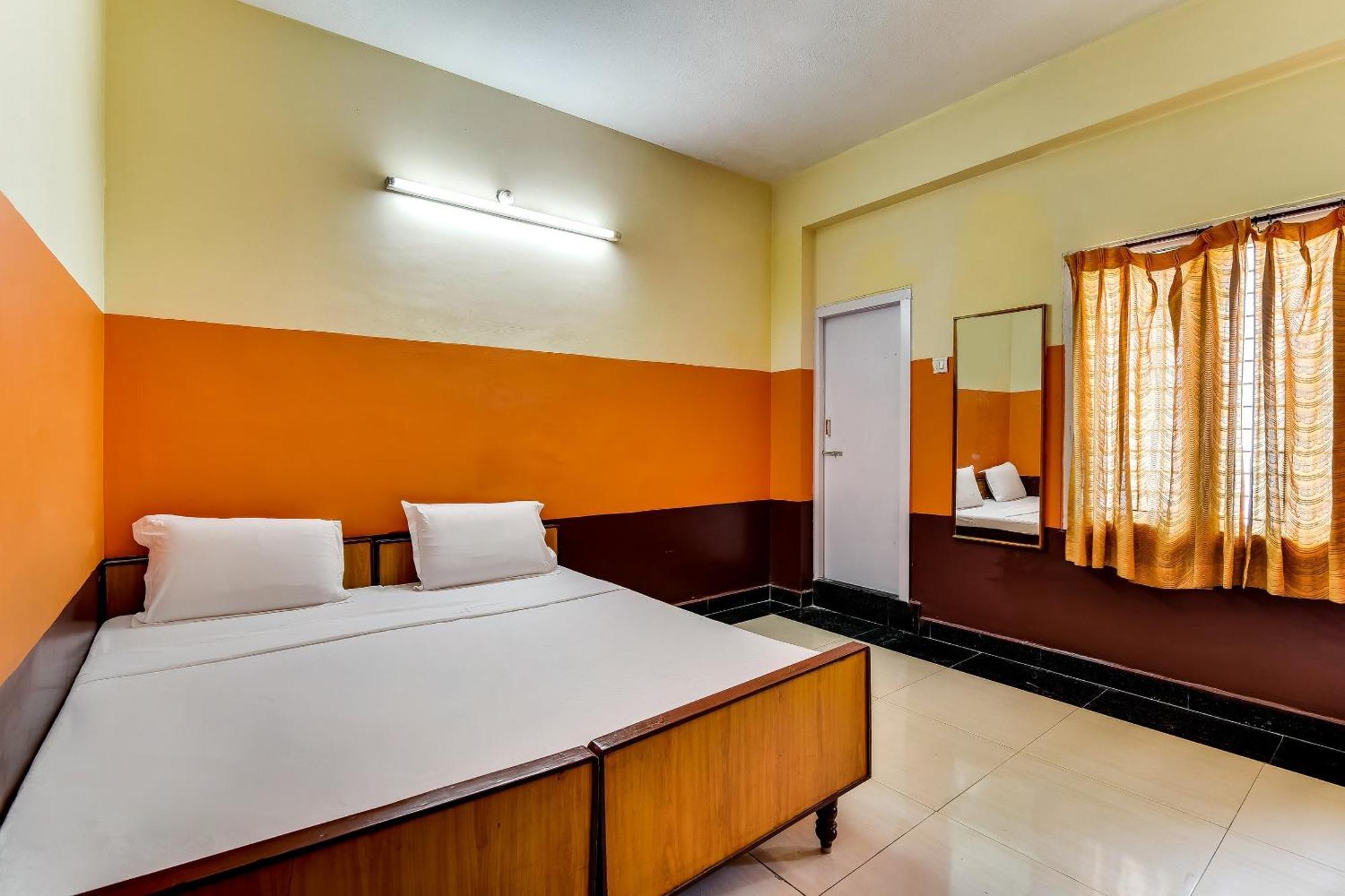 Hotel O Srinivasa Residency Lodge Tirupati Exteriör bild