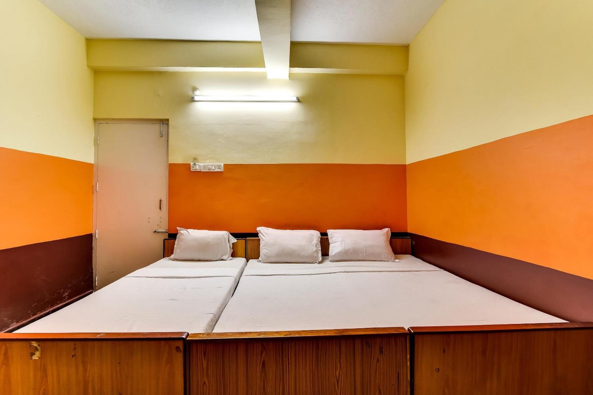 Hotel O Srinivasa Residency Lodge Tirupati Exteriör bild